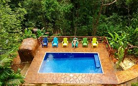 Hidden Paradise Lodge